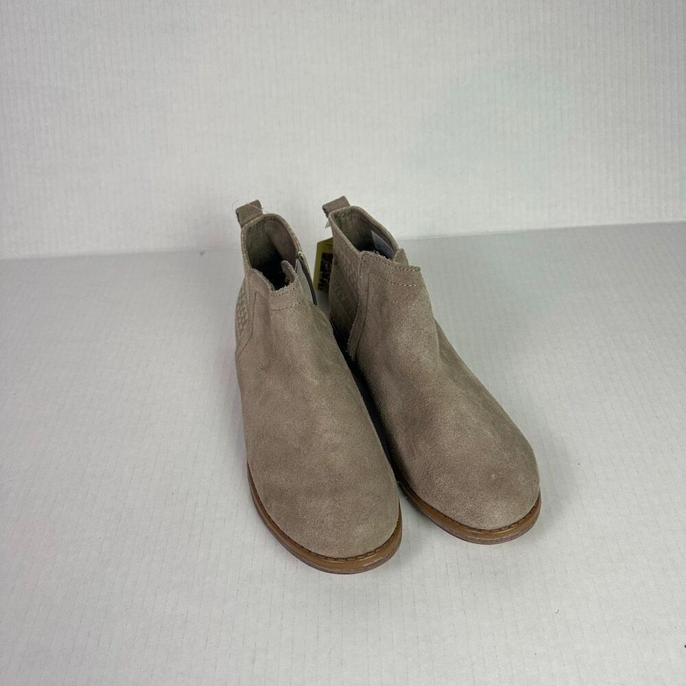 Tom’s Girls size 2.5 Deia Desert Taupe Suede Booties Shoes